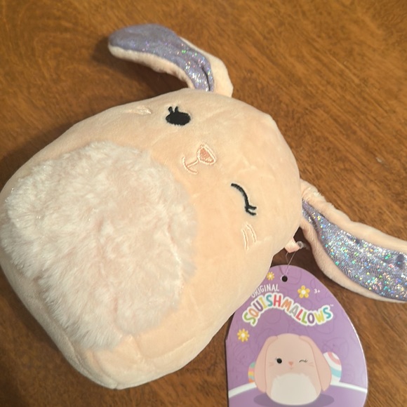 Satine 5"
Squishmallows - Picture 5 of 7